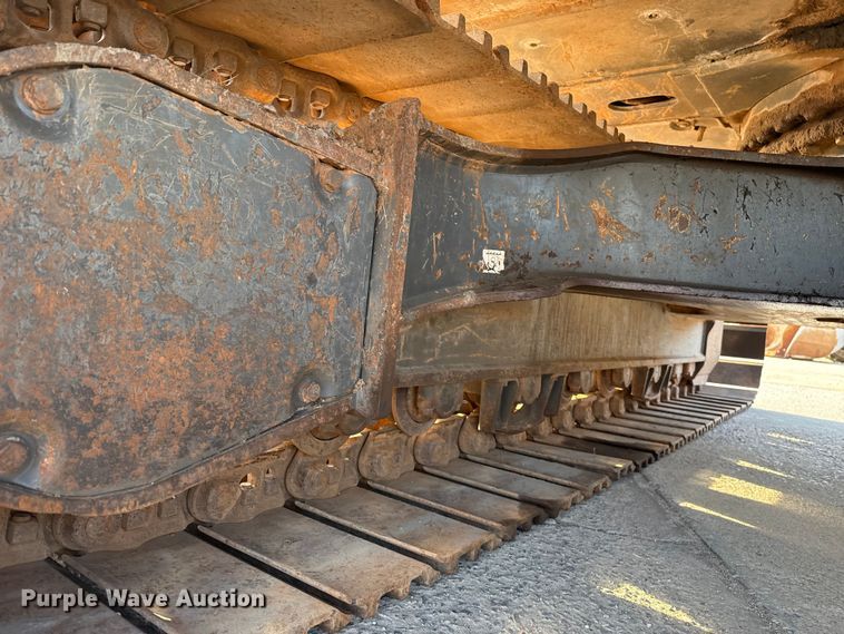 image for item EE3404 Volvo EC220DL excavator