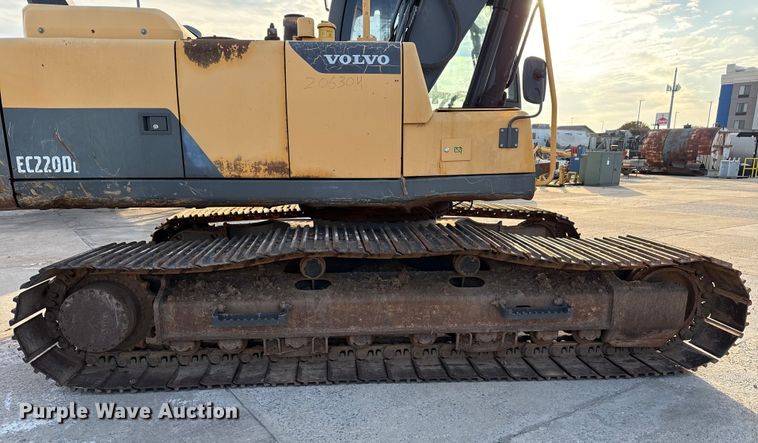 image for item EE3404 Volvo EC220DL excavator