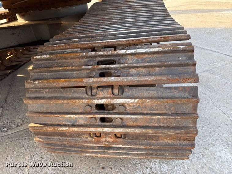 image for item EE3404 Volvo EC220DL excavator