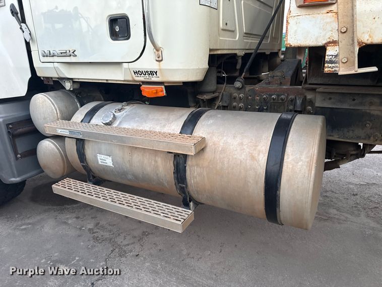 image for item EE3405 2007 Mack CTP713 dump truck