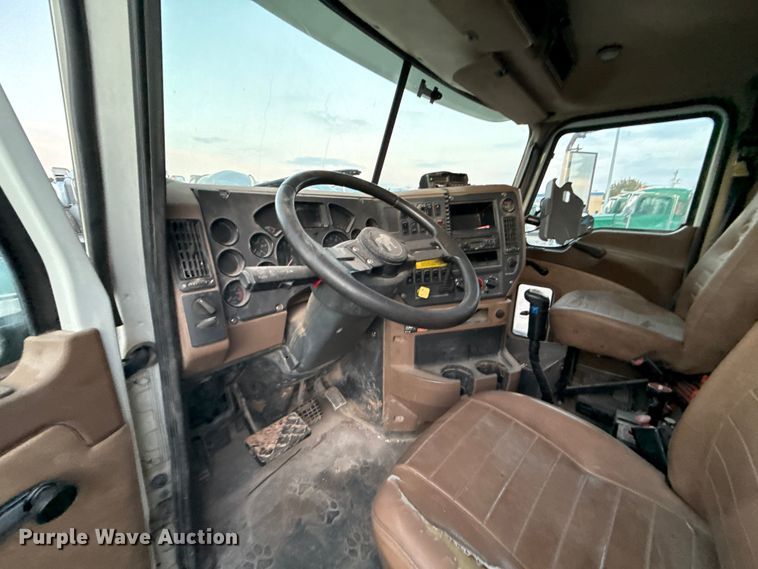 image for item EE3405 2007 Mack CTP713 dump truck