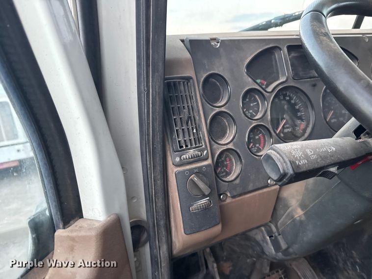 image for item EE3405 2007 Mack CTP713 dump truck