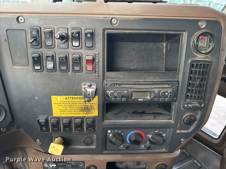 image for item EE3405 2007 Mack CTP713 dump truck