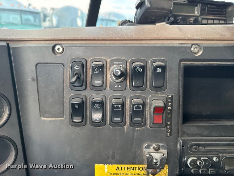 image for item EE3405 2007 Mack CTP713 dump truck