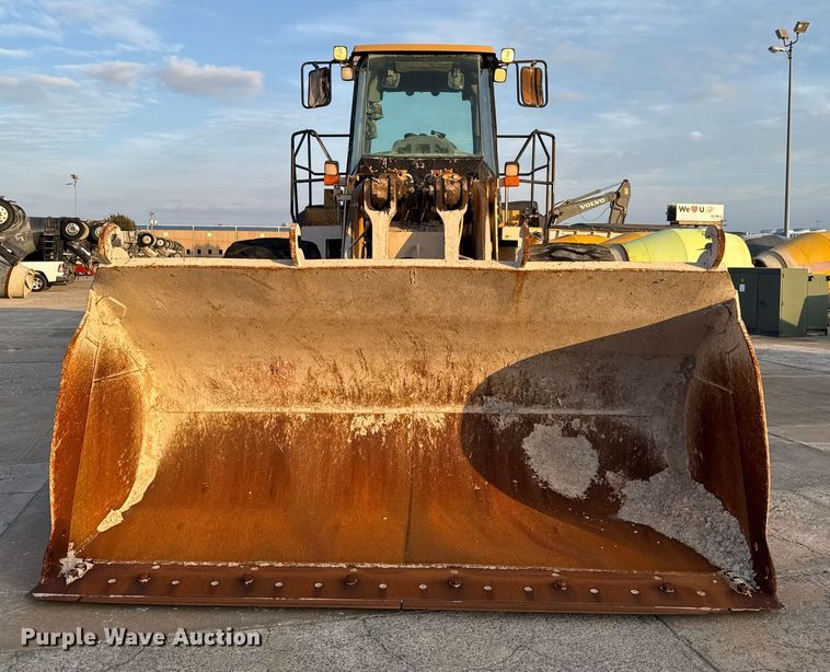 image for item EE3407 2002 Caterpillar 980G Series II wheel loader