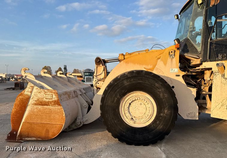 image for item EE3407 2002 Caterpillar 980G Series II wheel loader