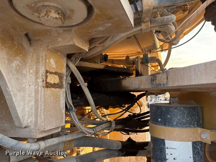 image for item EE3407 2002 Caterpillar 980G Series II wheel loader