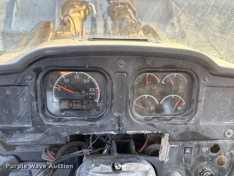 image for item EE3407 2002 Caterpillar 980G Series II wheel loader