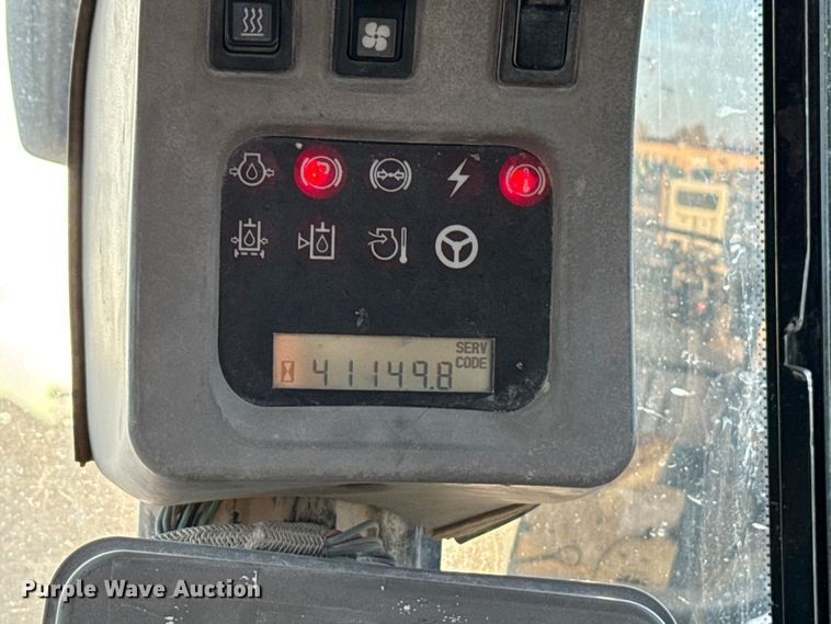 image for item EE3407 2002 Caterpillar 980G Series II wheel loader