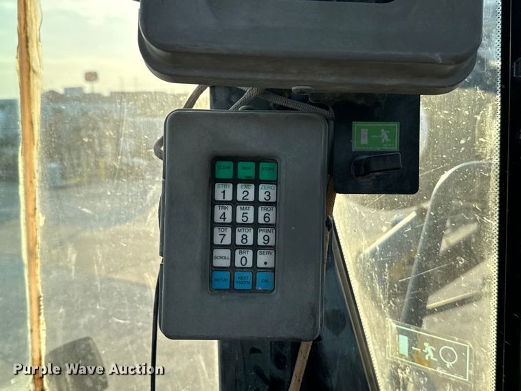 image for item EE3407 2002 Caterpillar 980G Series II wheel loader