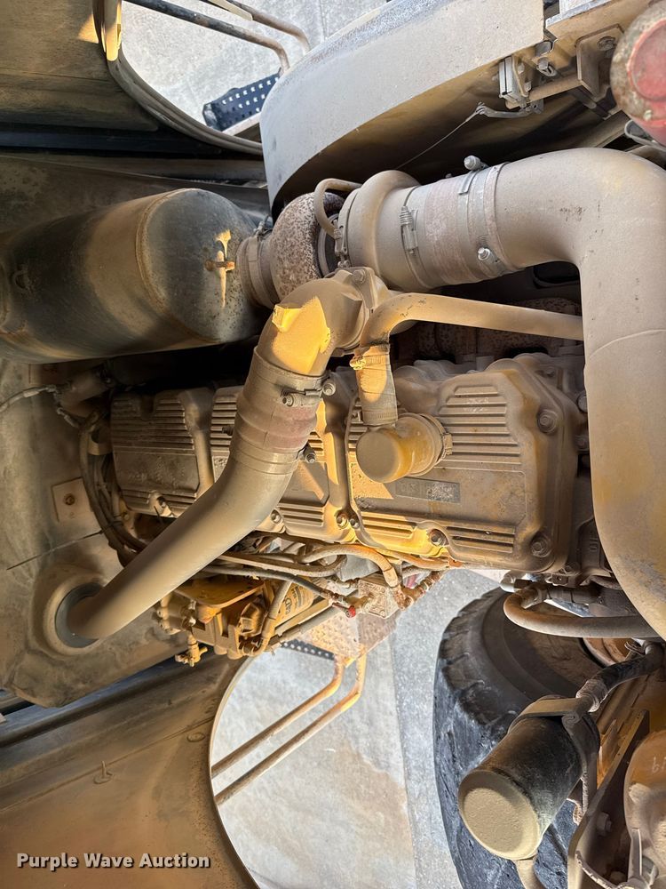 image for item EE3407 2002 Caterpillar 980G Series II wheel loader