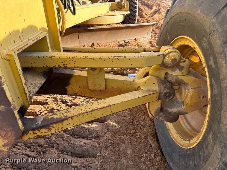 image for item EE3421 1993 Caterpillar 12G motor grader