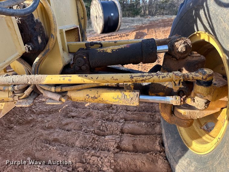 image for item EE3421 1993 Caterpillar 12G motor grader