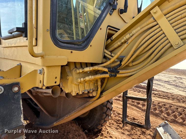 image for item EE3421 1993 Caterpillar 12G motor grader