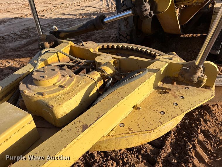 image for item EE3421 1993 Caterpillar 12G motor grader