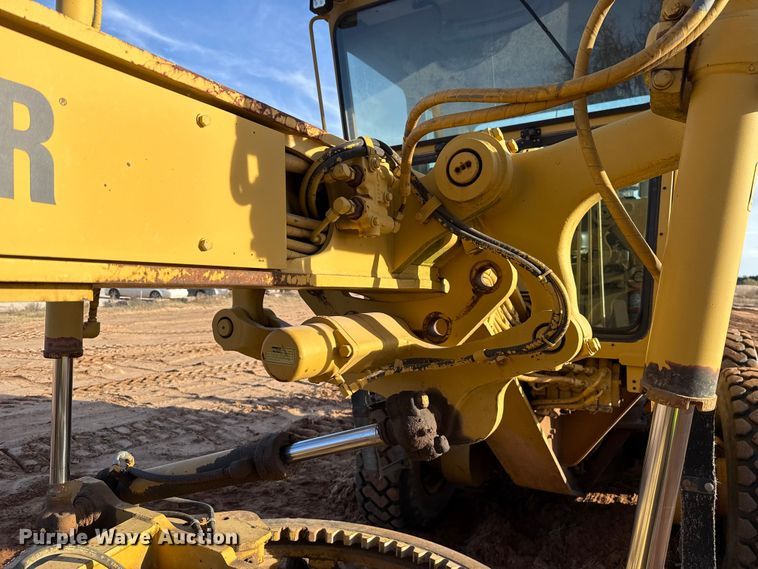 image for item EE3421 1993 Caterpillar 12G motor grader
