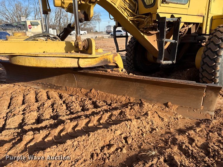 image for item EE3421 1993 Caterpillar 12G motor grader