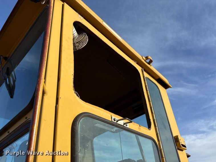 image for item EE3421 1993 Caterpillar 12G motor grader