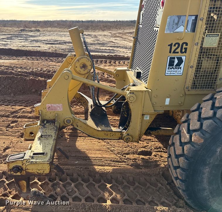 image for item EE3421 1993 Caterpillar 12G motor grader