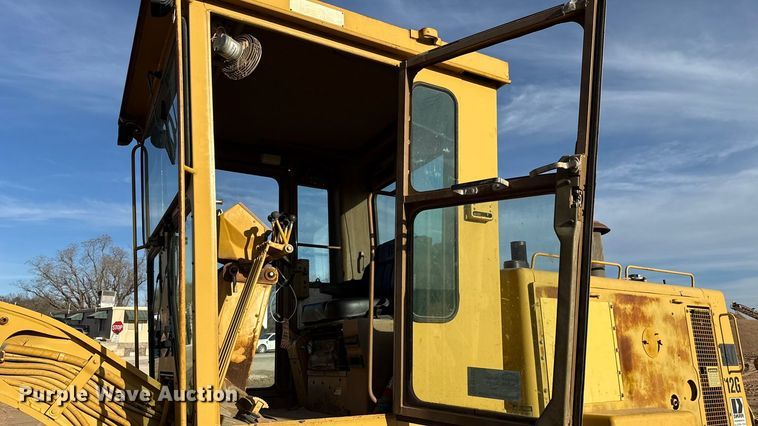 image for item EE3421 1993 Caterpillar 12G motor grader