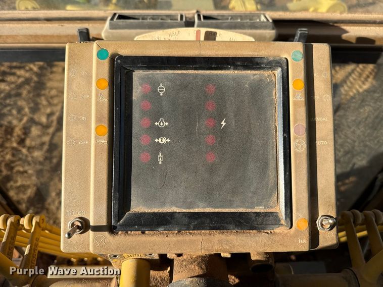 image for item EE3421 1993 Caterpillar 12G motor grader