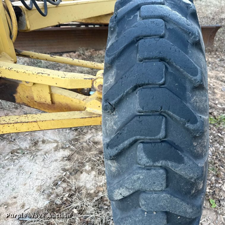 image for item EE3421 1993 Caterpillar 12G motor grader