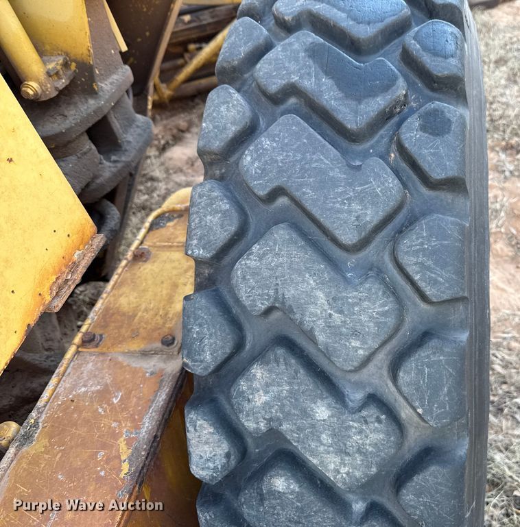 image for item EE3421 1993 Caterpillar 12G motor grader