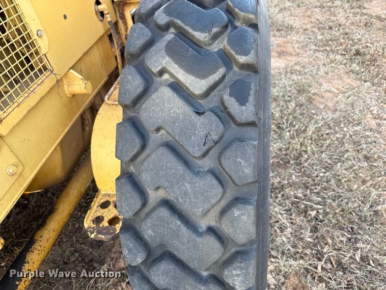 image for item EE3421 1993 Caterpillar 12G motor grader