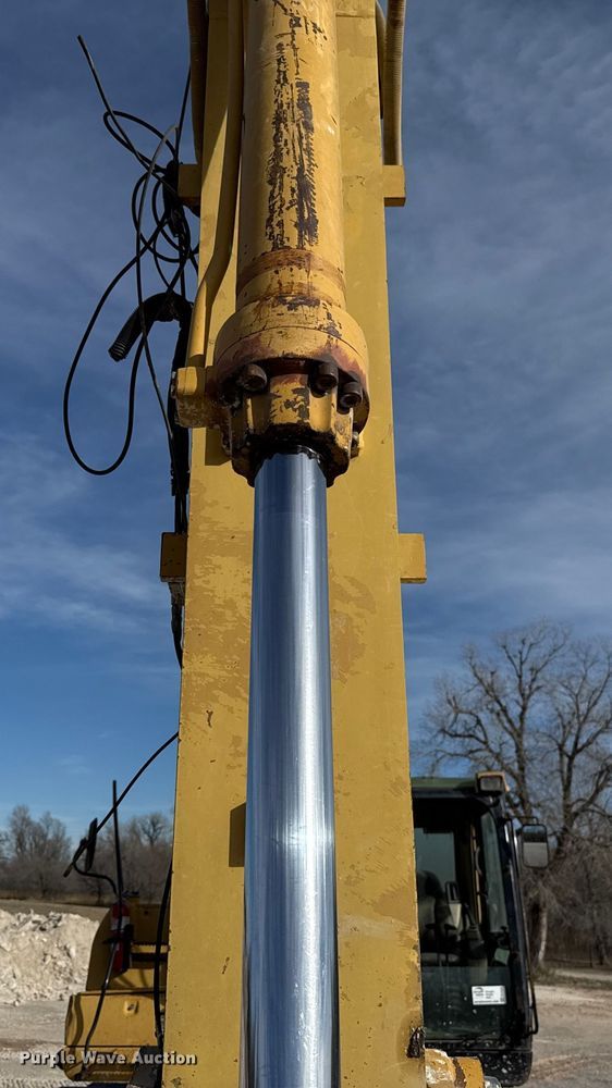 image for item EE3425 2002 Caterpillar 325CL excavator