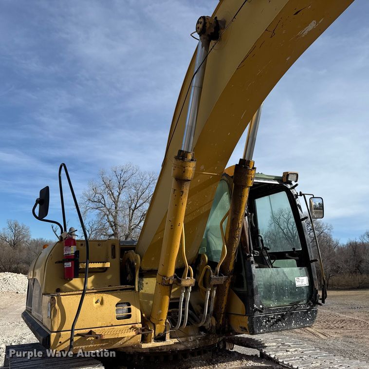 image for item EE3425 2002 Caterpillar 325CL excavator