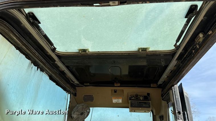 image for item EE3425 2002 Caterpillar 325CL excavator