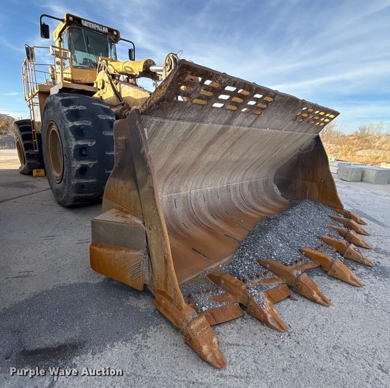 image for item EE3427 2001 Caterpillar 992G wheel loader