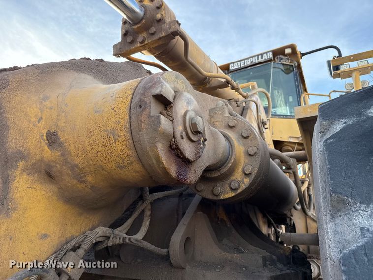 image for item EE3427 2001 Caterpillar 992G wheel loader