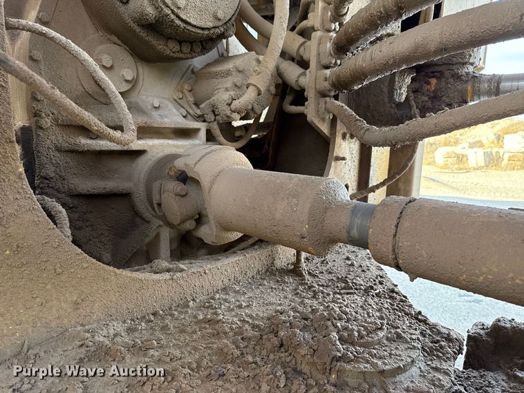 image for item EE3427 2001 Caterpillar 992G wheel loader