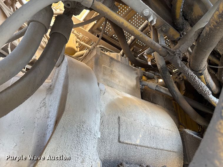 image for item EE3427 2001 Caterpillar 992G wheel loader