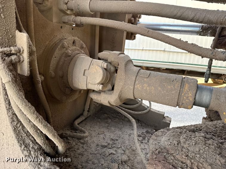 image for item EE3427 2001 Caterpillar 992G wheel loader