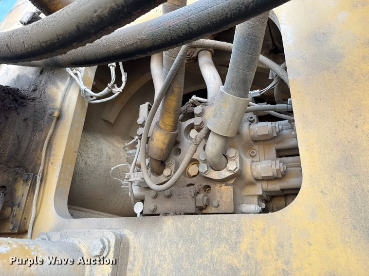 image for item EE3427 2001 Caterpillar 992G wheel loader