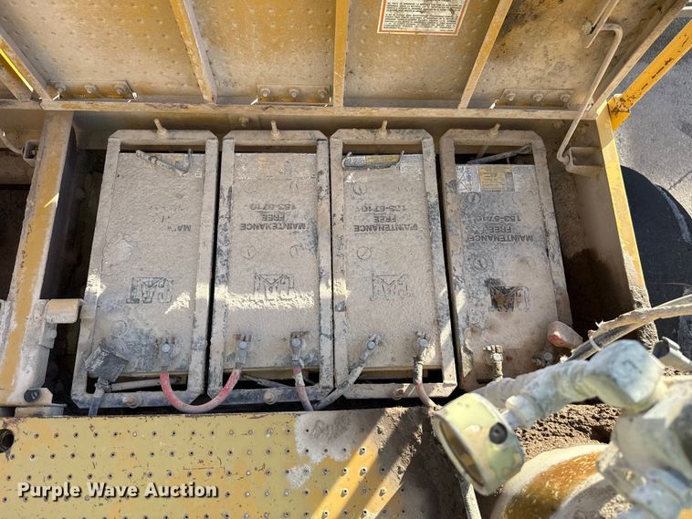 image for item EE3427 2001 Caterpillar 992G wheel loader