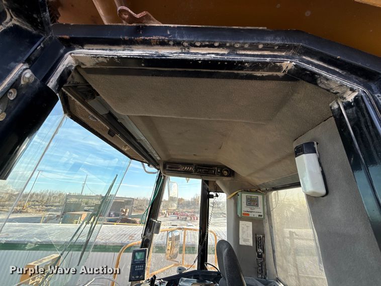 image for item EE3427 2001 Caterpillar 992G wheel loader