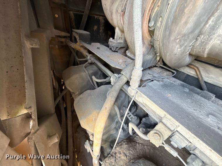 image for item EE3427 2001 Caterpillar 992G wheel loader