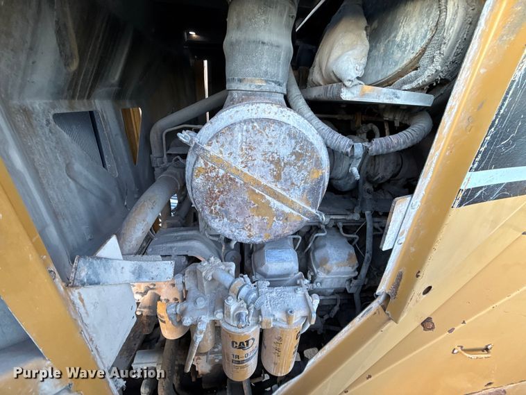 image for item EE3427 2001 Caterpillar 992G wheel loader