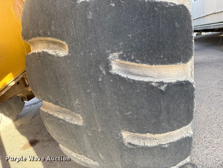 image for item EE3427 2001 Caterpillar 992G wheel loader