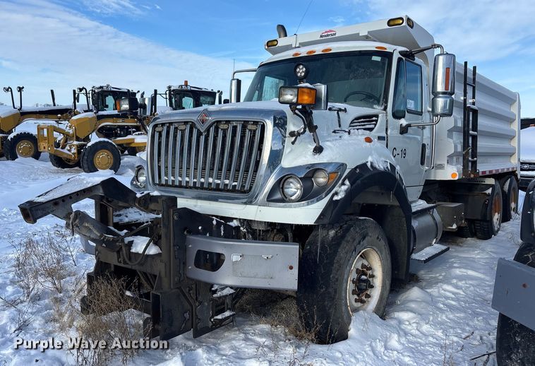 image for item EE4225 2012 International WorkStar 7600 Dump Truck