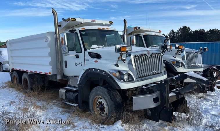 image for item EE4225 2012 International WorkStar 7600 Dump Truck