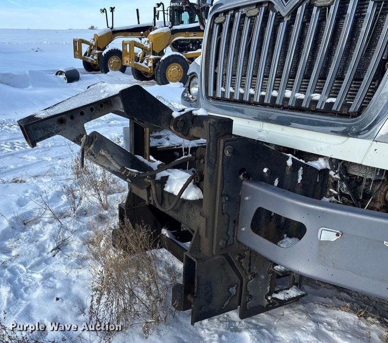 image for item EE4225 2012 International WorkStar 7600 Dump Truck