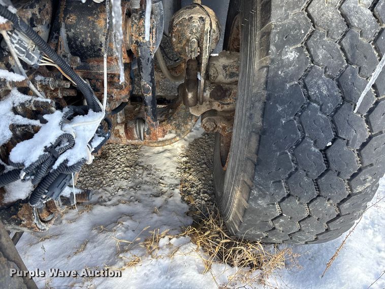 image for item EE4225 2012 International WorkStar 7600 Dump Truck