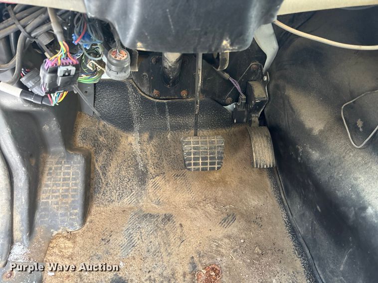 image for item EE4225 2012 International WorkStar 7600 Dump Truck