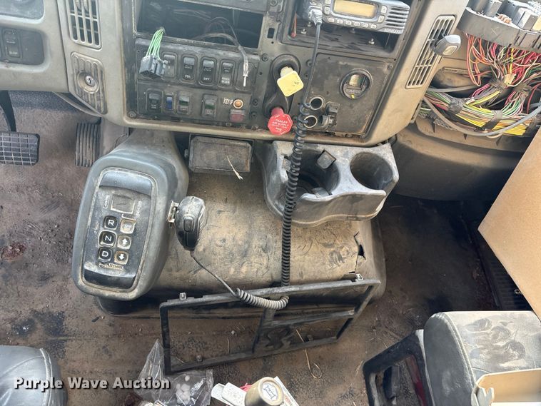 image for item EE4225 2012 International WorkStar 7600 Dump Truck