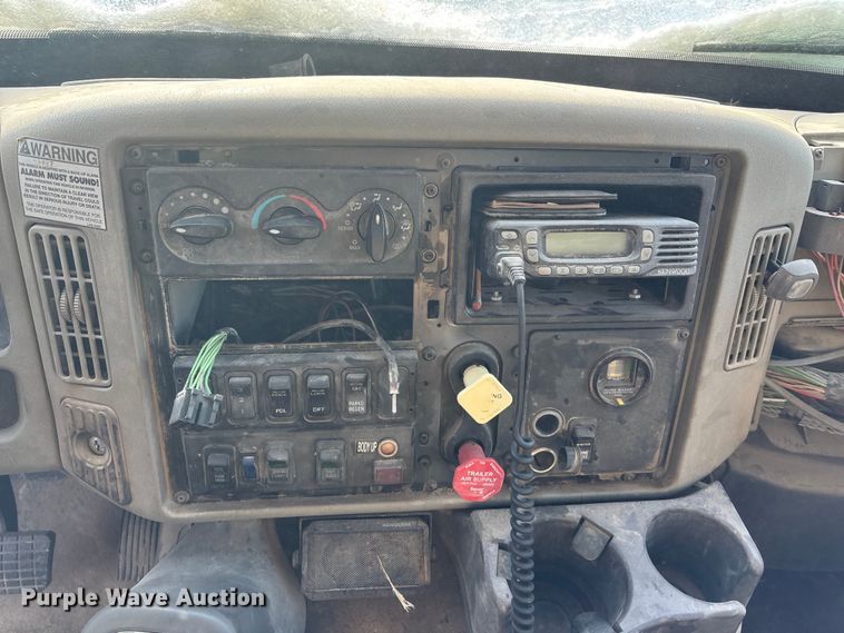 image for item EE4225 2012 International WorkStar 7600 Dump Truck