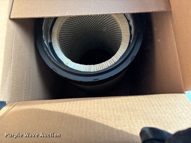 image for item EE4225 2012 International WorkStar 7600 Dump Truck